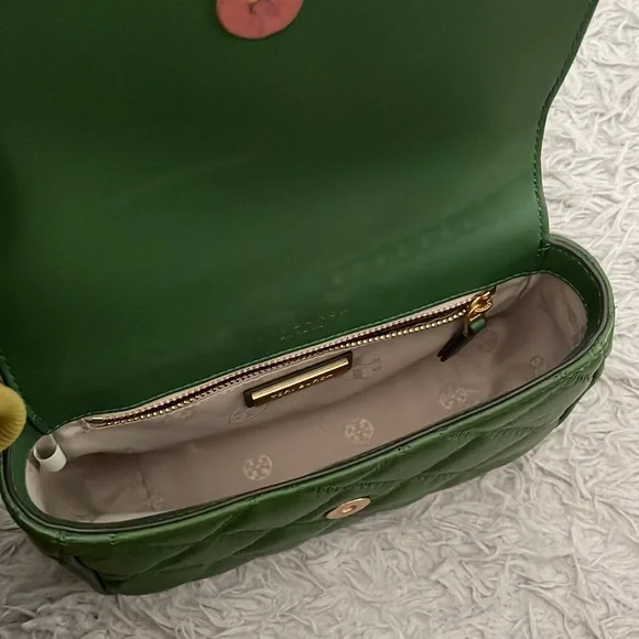 Tory Burch Quilted Green Crossbody Bag - Picture 5 of 6